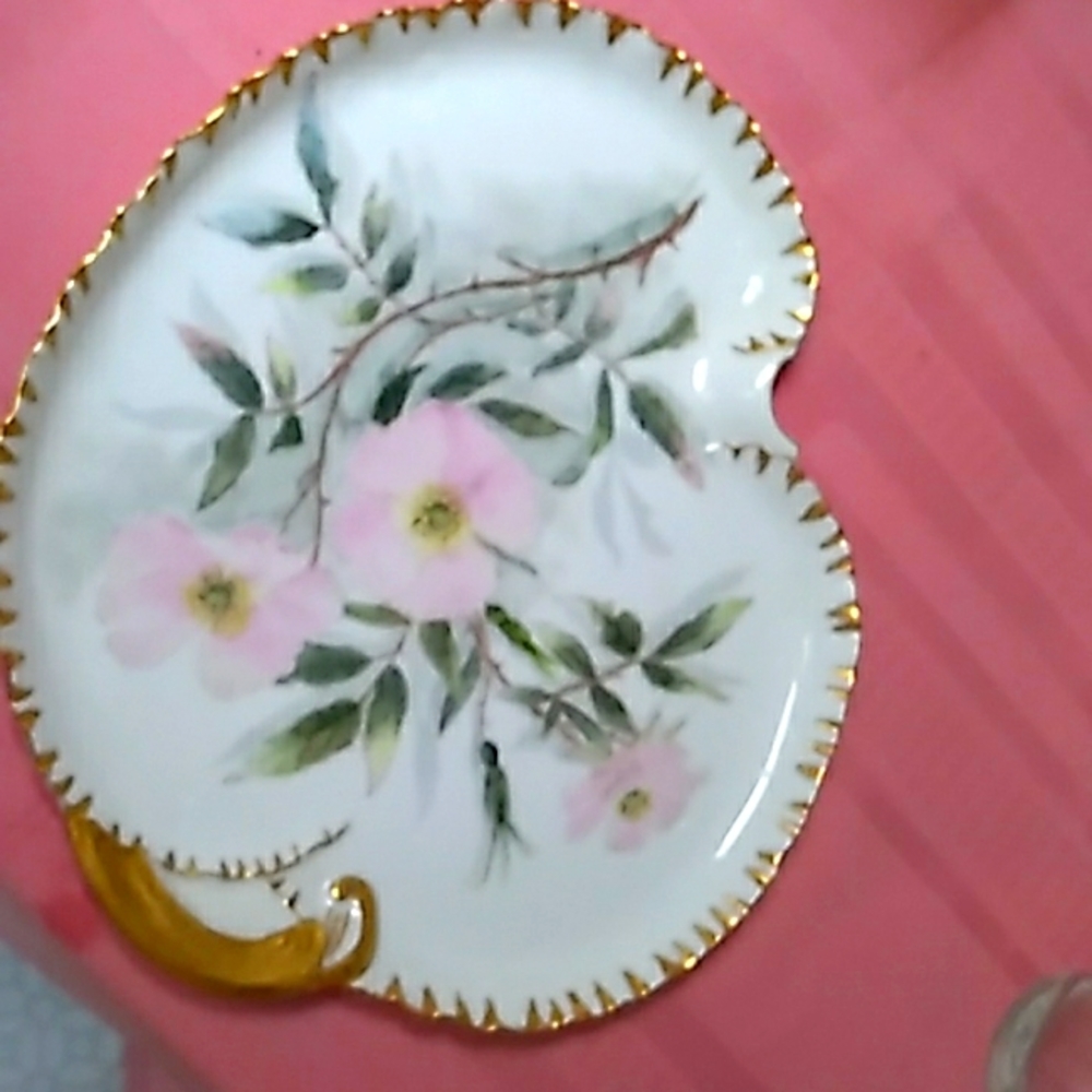 Serving dish hand painted Bradbury 93 made in France gold trim